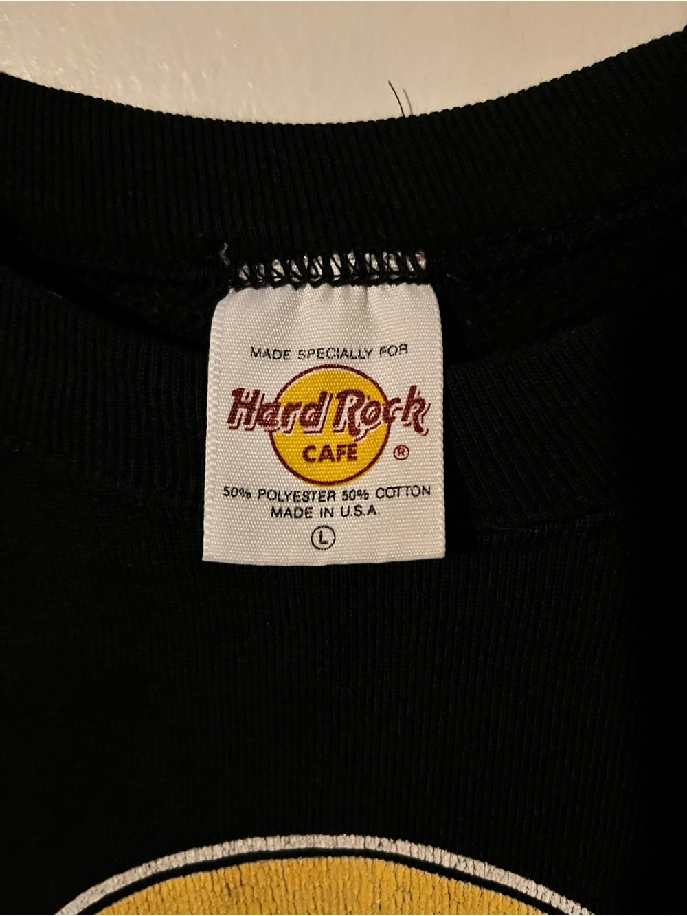Vintage Hard Rock Cafe Black Chicago Crewneck with Yellow Logo - Picture 5 of 5